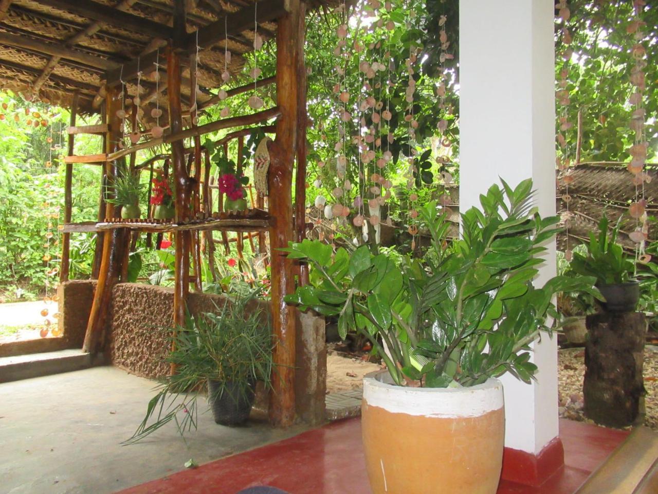 Timasha Home Stay Tangalle Bagian luar foto