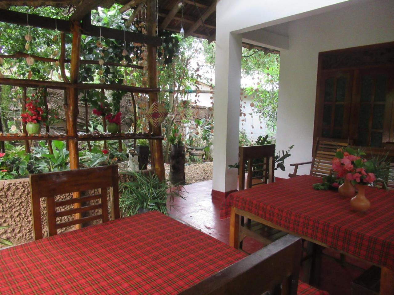 Timasha Home Stay Tangalle Bagian luar foto